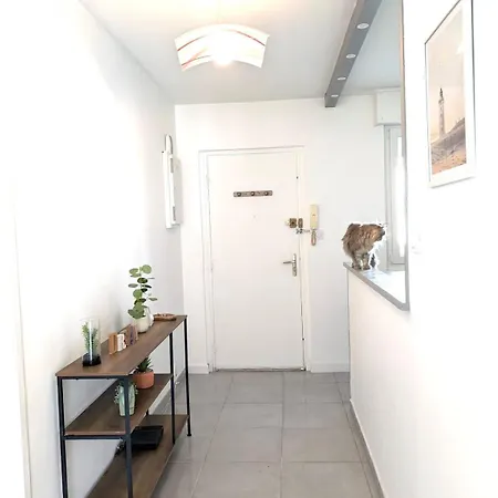 2 Pieces Agreable, Proche Centre-ville * Λοριάν