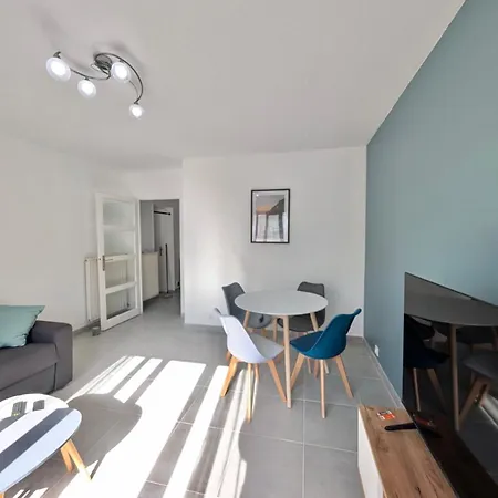 2 Pieces Agreable, Proche Centre-ville Λοριάν